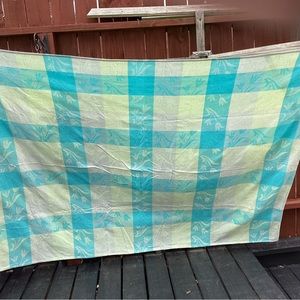 Beautiful tulip tablecloth